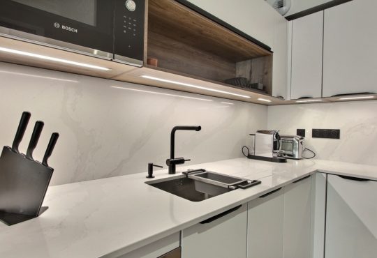 1-bedroom apartment with balcony and air conditioning near the Eiffel Tower