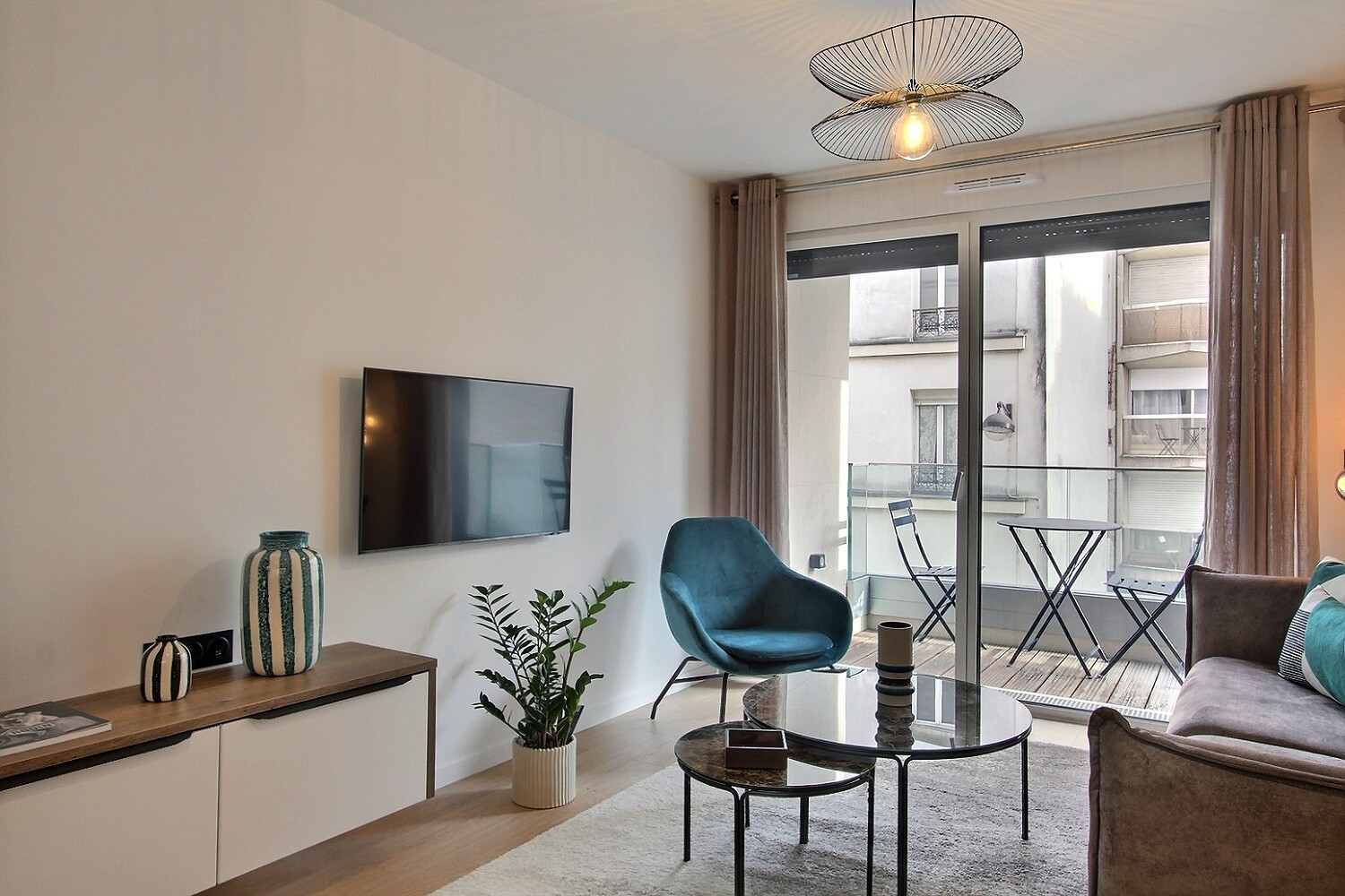 1-bedroom apartment with balcony and air conditioning near the Eiffel Tower