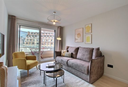 1-bedroom apartment with balcony and air conditioning near the Eiffel Tower
