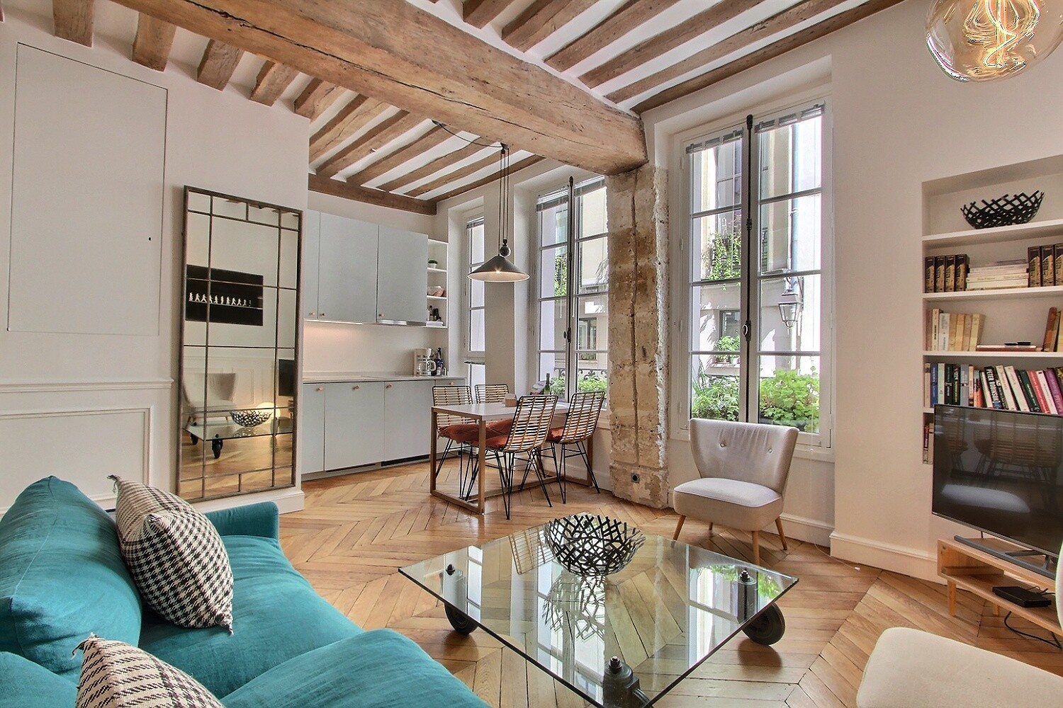 Beautiful air-conditioned 2-bedroom in Saint-Germain-des-Prés